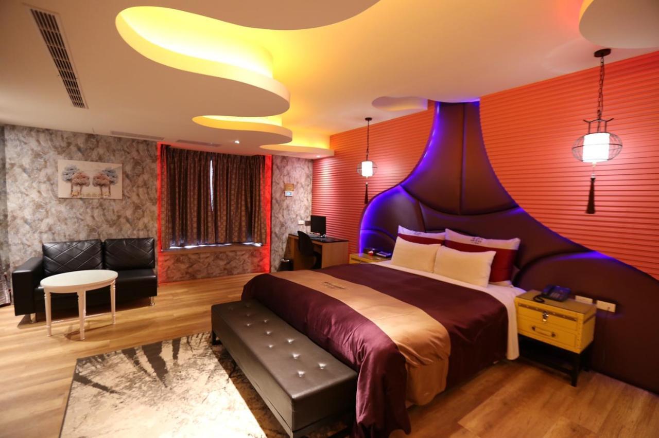 Yosemite Motel - Taiyuan Branch Taichung Exterior photo